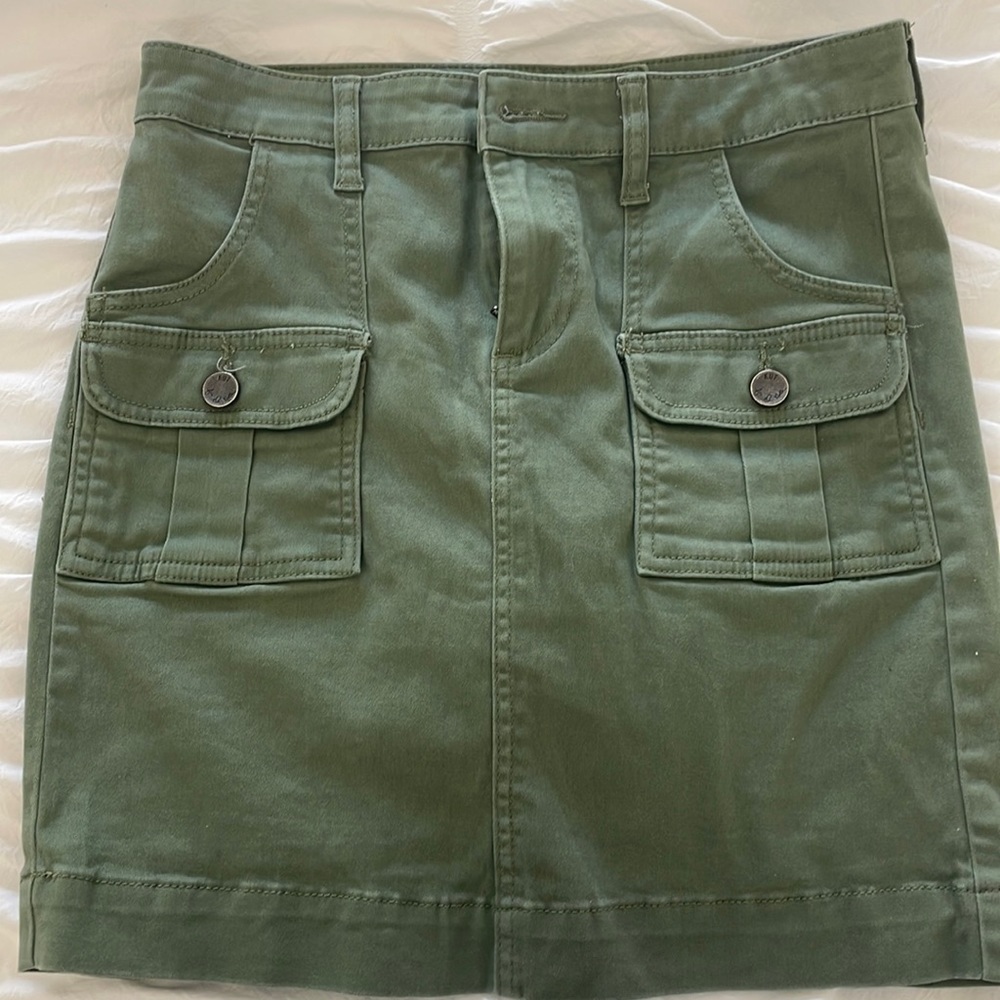 Army green cargo pocket style pencil skirt